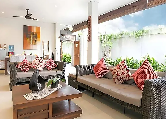 Aroha Boutique *